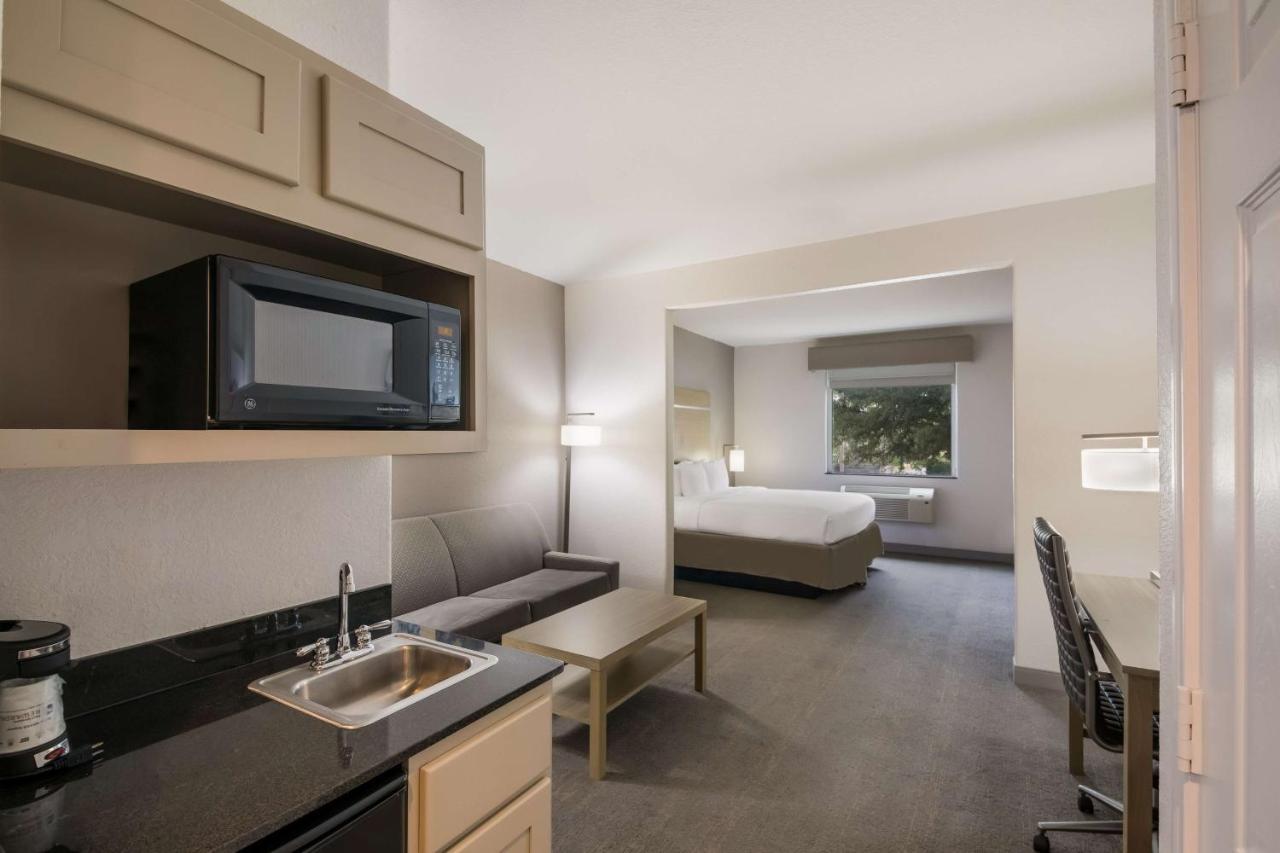 Best Western Plus Killeen - Fort Cavazos Hotel & Suites Bagian luar foto